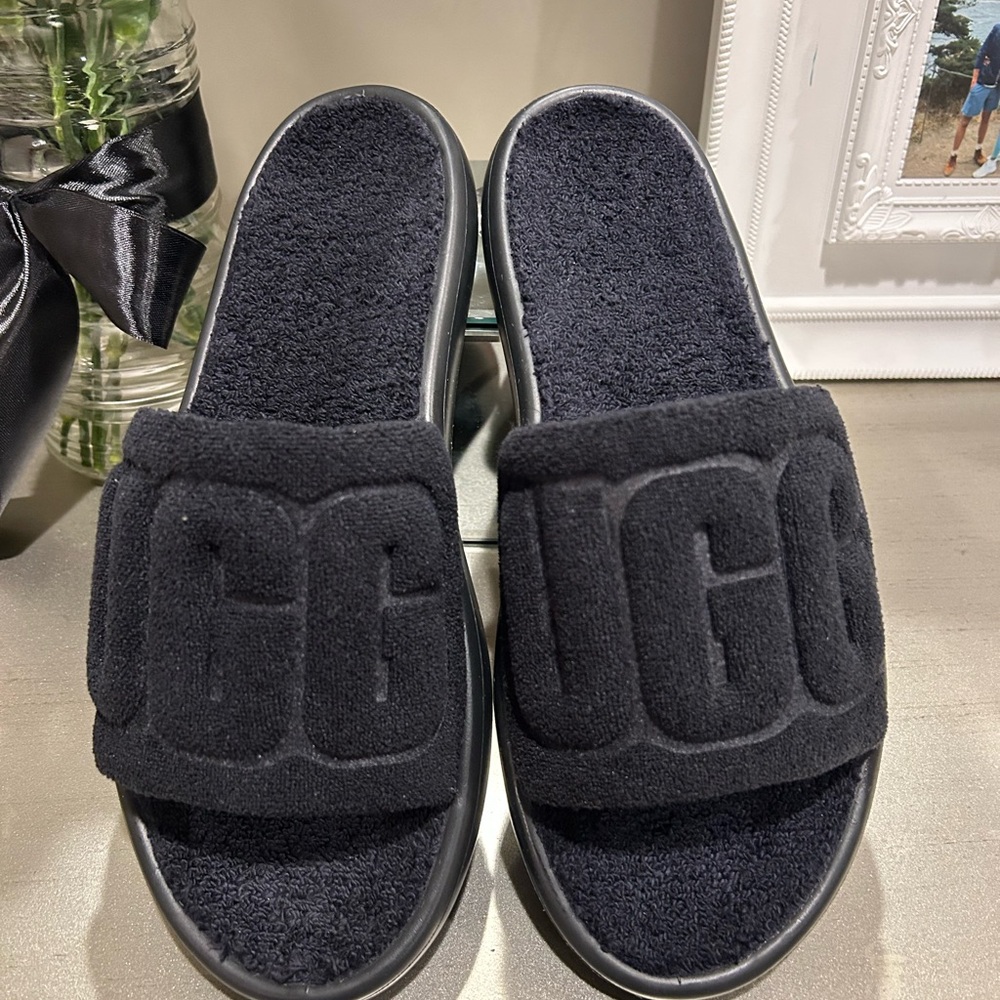 UGG Black Fuzzy Slide Sandals